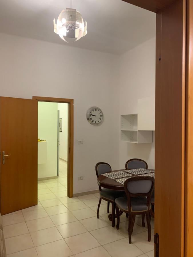 Apartment City Center Eighty-Five Bari Eksteriør billede